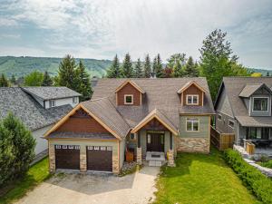 Chalet at Blue