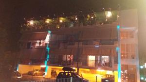 La Fontaine Apartments