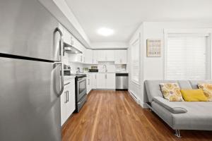 2 bed Suburban Oasis in Surrey