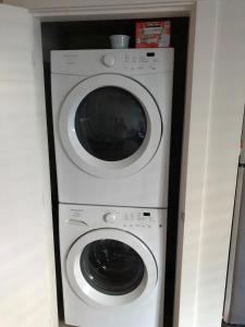 2 bed Suburban Oasis in Surrey