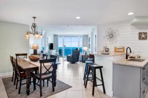 Island Tower 1302