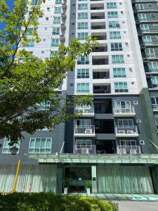 Abreeza chills place tower 1105