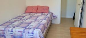 Apto 2Q Prox Orla de Atalaia e aeroporto, garagem, wifi, Ar