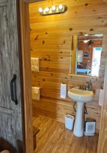 Tellico Nature Cabin - Close to Skyway & Rivers