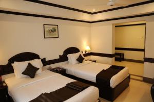 Hotel Aroor RESIDENCY