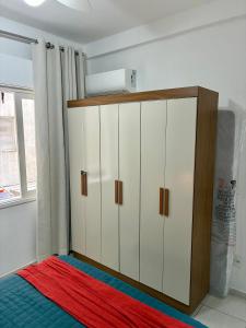 Pé na areia Embaré Santos