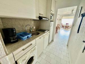 Appartement au Lavandou - Vue mer, clim, garage - FR-1-816-31