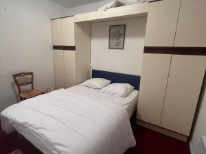 Appartement 4 Pers au Cœur de Super Besse - FR-1-814-142