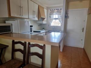 Apartamento de 3 habitaciones con terraza cerca de la playa - HISP-236-75