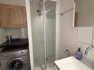 Appartement T3 à Bormes-les-Mimosas - Proche plages et commodités - FR-1-816-37