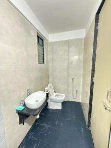 2 bhk Luxe Apartment Near kp Westin