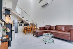 Modern 2BR Villa Reisi Malindra M12 in Denpasar