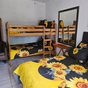 Sunflower Sea View Cottage Pennington - Entire & secluded