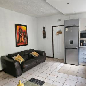 Entire secluded sea view cottage in Pennington