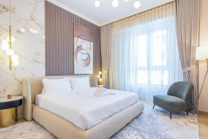 Cozy 3BR Sea-View Apartment in La Rive 1