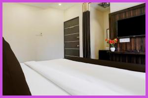 Rooftop Sea View Swarna premium Villa Hotel Near Jagannath Temple - Restaurant - Free Parking-Facilities # Fully Air Conditioning Hotel