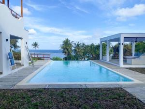 Tiwi Beachfront Family Villa