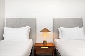 Stylish 3-Bed Townhouse in Vibrant Fitzroy