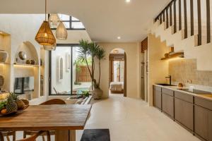 Villa Paolina - 2 BR in Berawa