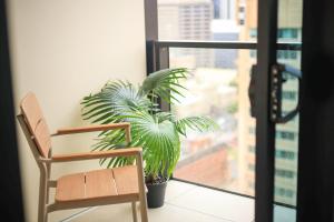 VTA Contemporary Apartment with City Views