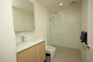 VTA Contemporary Apartment with City Views