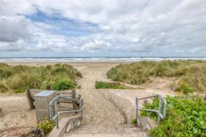 Eleanor Edward Cottage by the Sea MCA 148 - Meredith Lodging