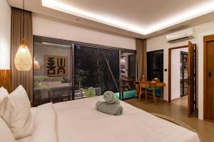 Balimmo Villa Anaya 2BR River View with InfinityPool