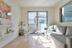 Mint House Ebisu - 3 Story, Artsy & Modern Home in Shibuya