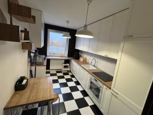 Apartament przy dworcu metropolitalnym