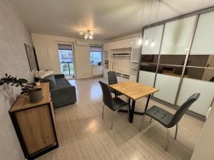 Apartament przy dworcu metropolitalnym