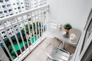 Staycation near Moa new room