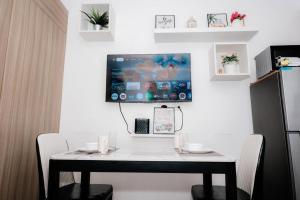 Staycation near Moa new room