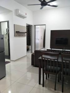 Pleasant Stay at Mesahill - 1 Queen 1 Single Bed by Tareq
