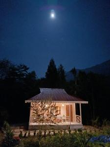 Lake View Nest Eco Retreat & Home Stay