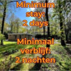 Veel eigen en omheinde grond in dit luxe huisje!