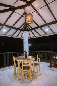 French Surf House, A&J surf camp