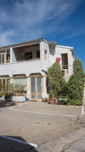 Dalebrook Place Apartments