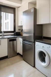 Cozy, modern, two-level apartment