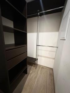 Balcony Bliss Brand New 1BR Apartment