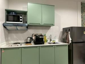 New Apt, Near Siam Paragon, 2 Min to BTS 1BR,4Pax