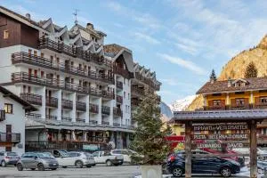 Monterosa Elite Lyshaus Luxury Mountain View