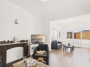 400m de la mer - grande maison pour 10 avec jardin