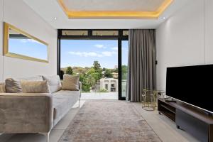 The Paramount Houghton