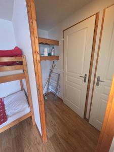 Pied piste avec terrasse - 6 pers