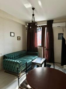 Уютная и светлая квартира с видом на горы