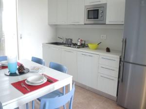 Relax in a nice apartment with pool