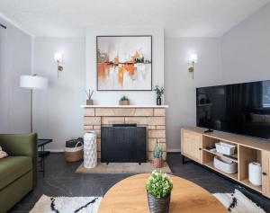 Stylish 4-Bed House Close to M32, Free Parking