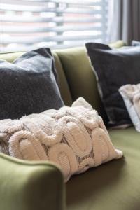 Stylish 4-Bed House Close to M32, Free Parking