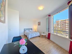Superbe studio avec balcon vue mer - AC, Wifi, 2