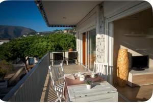 Ocean View Sunny Beach Apartment Castelldefels